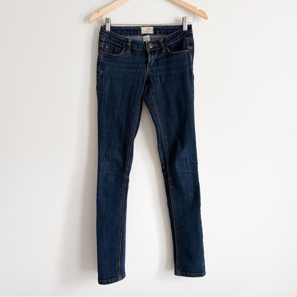 Garage Low-Rise Skinny Jeans - Dark Wash - Size 0